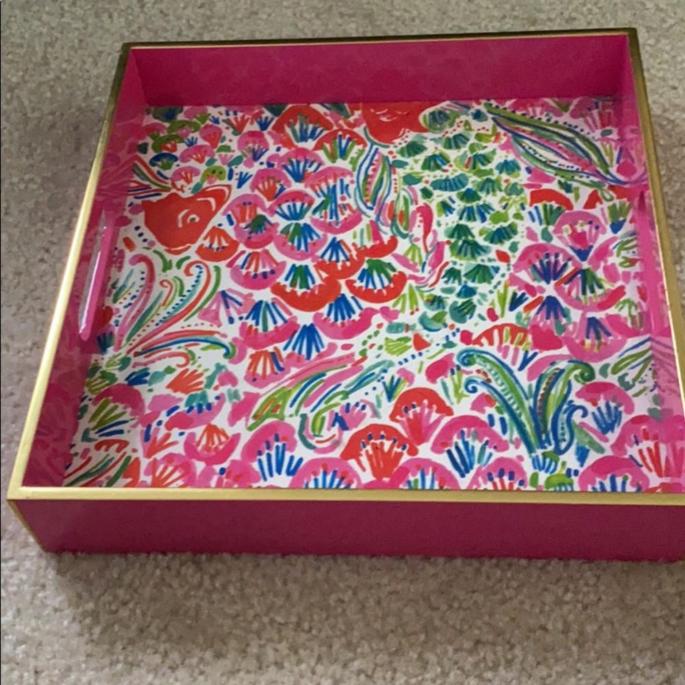 Lily Tray